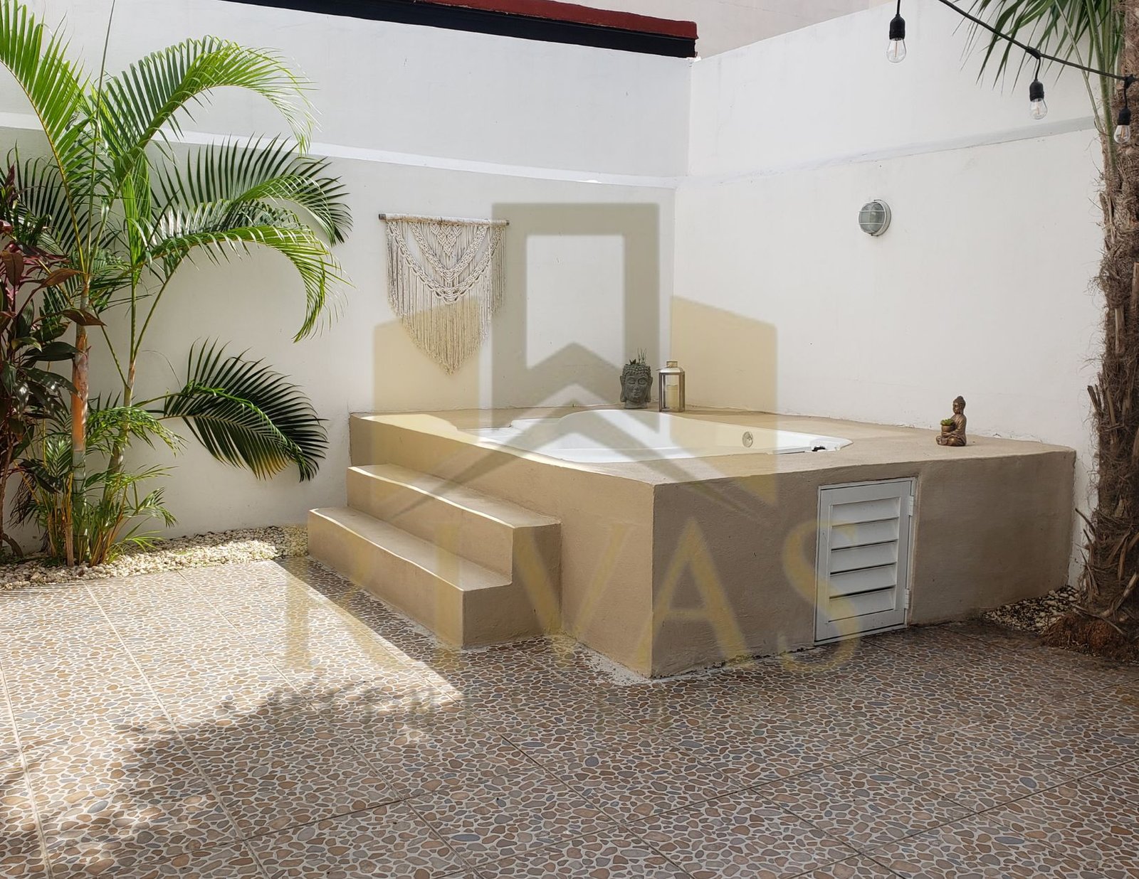 Patio Jacuzzi